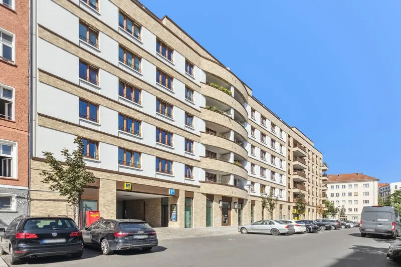 Mittendrin in Berlin - 2-Zimmerwohnung mit EBK — photo 1
